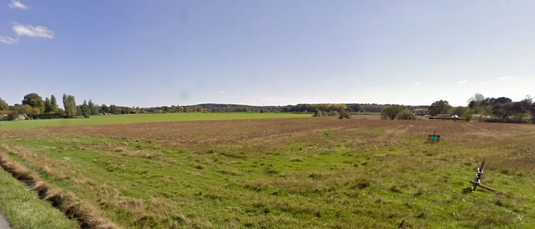 Terrain à bâtir à Cours-de-Pile de 2670 m² avec raccordements prêtes 