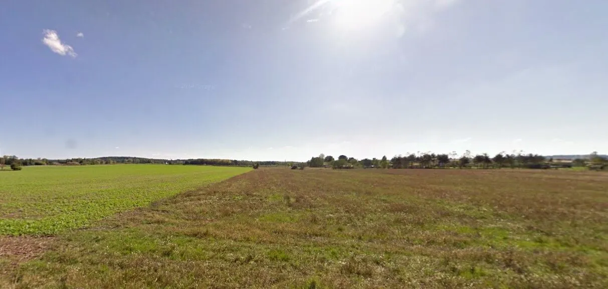 Terrain à bâtir à Cours-de-Pile de 2670 m² avec raccordements prêtes 