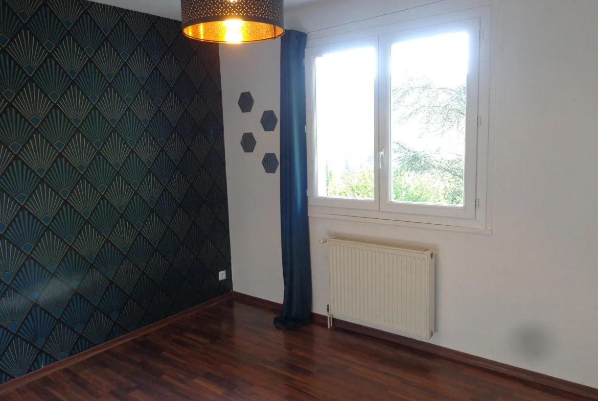 Belle villa familiale à Chambost-Allières avec jardin et grand espace extérieur 