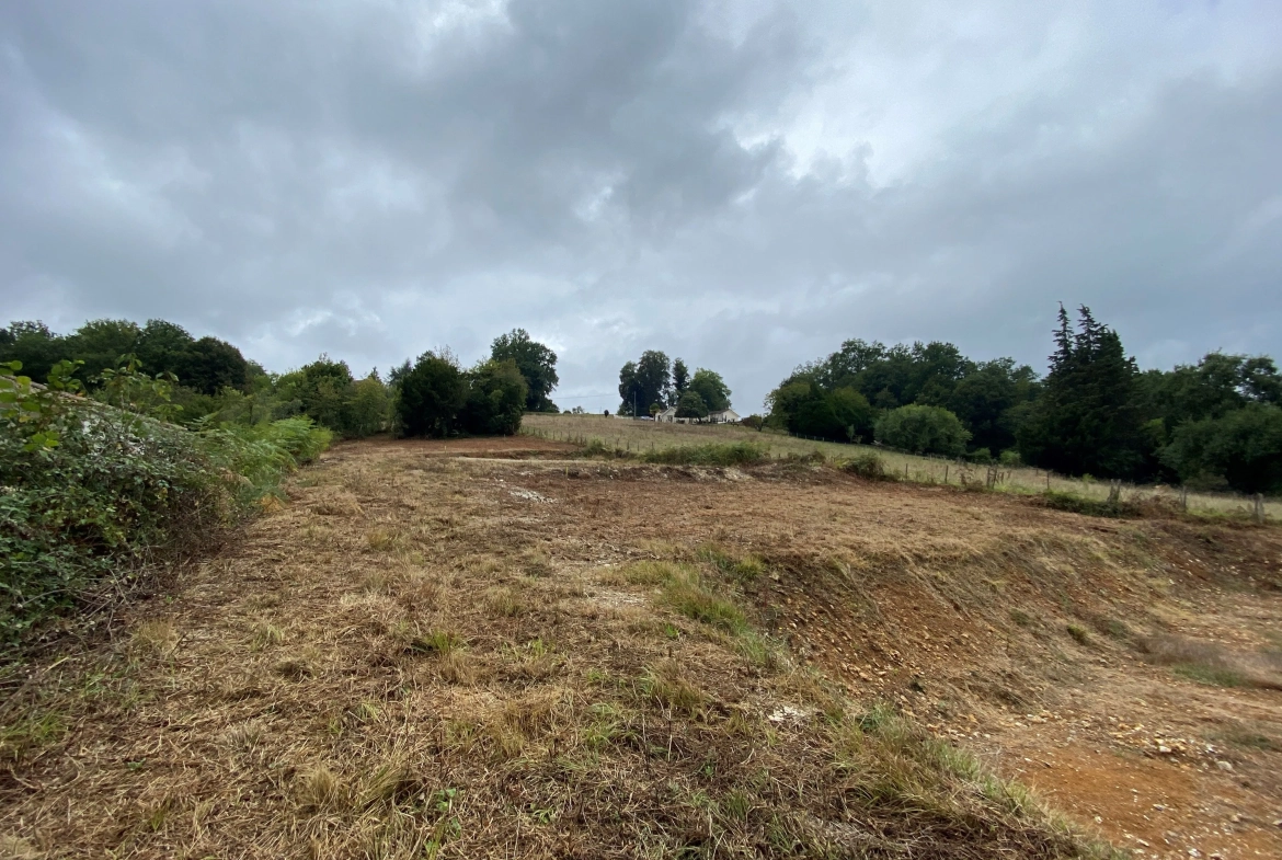 Maison neuve 100 m² avec 3 chambres sur terrain de 3400 m² près de Périgueux 