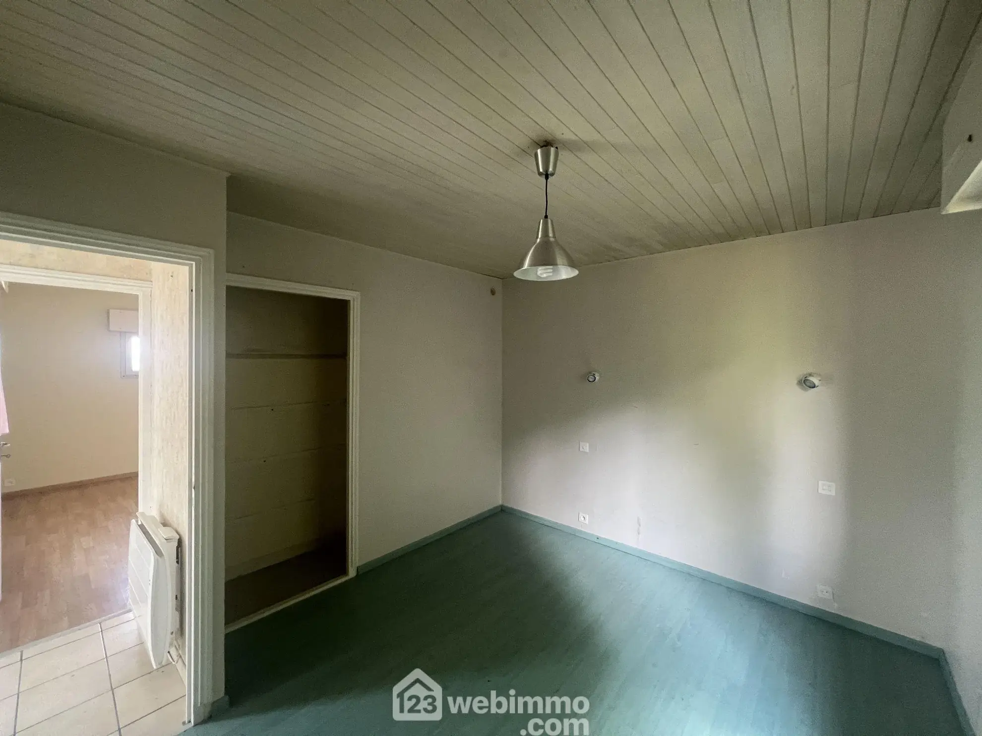 Maison à rénover de 59 m² avec vue mer et jardin à Perros-Guirec 