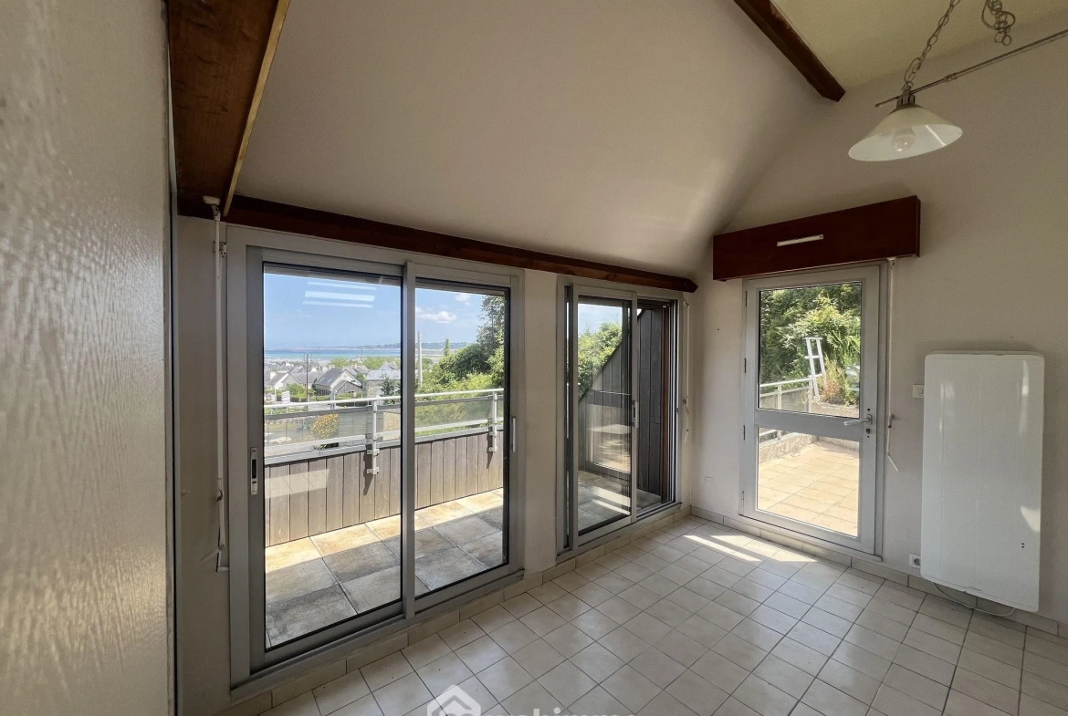 Maison à rénover de 59 m² avec vue mer et jardin à Perros-Guirec 