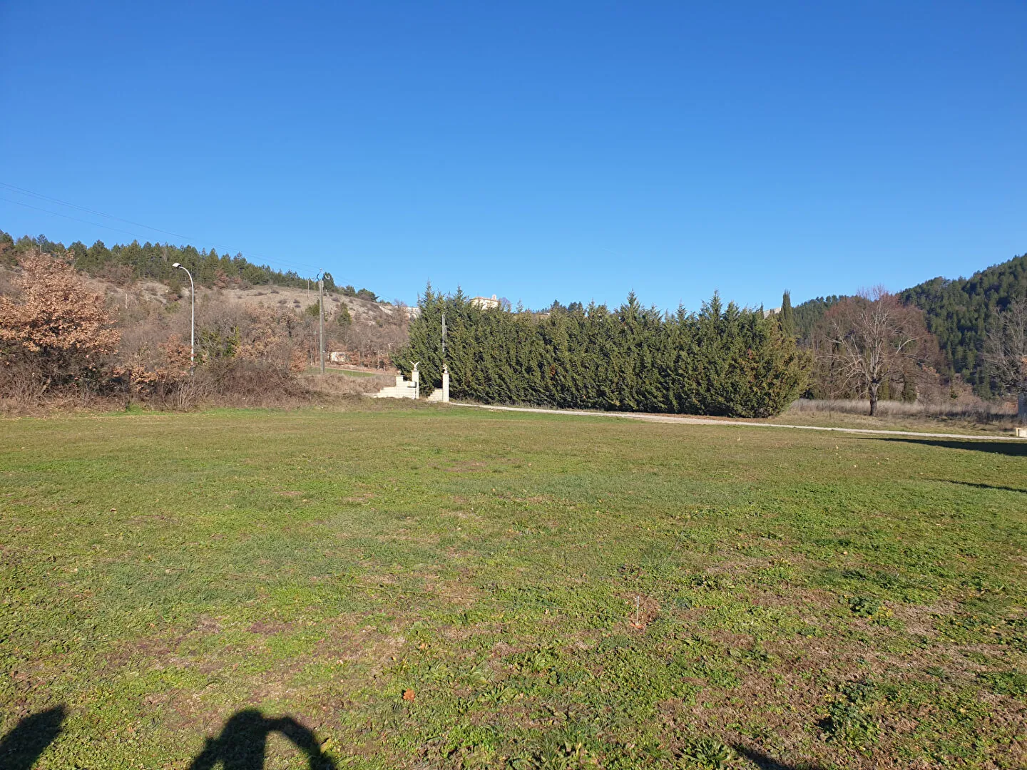 Terrain à bâtir de 1148 m² à Saleon, calme et proche des commodités 