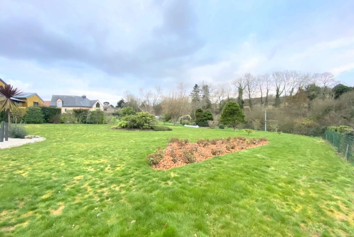 Terrain à bâtir de 700 m² à Trédrez-Locquémeau, proche de la mer 