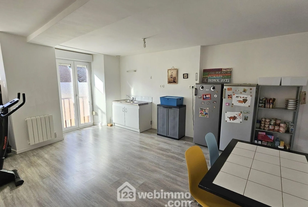 A vendre duplex de 69 m² à Puiseaux, lumineux et à aménager selon vos envies 