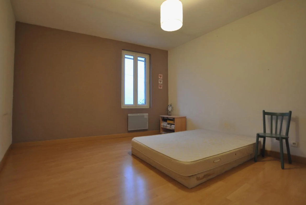Maison de plain-pied à Tabanac avec jardin et garage 