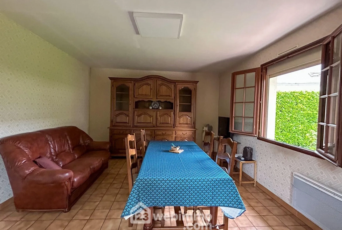 Maison de plain-pied de 74 m² à Coarraze avec garage et terrain clos 