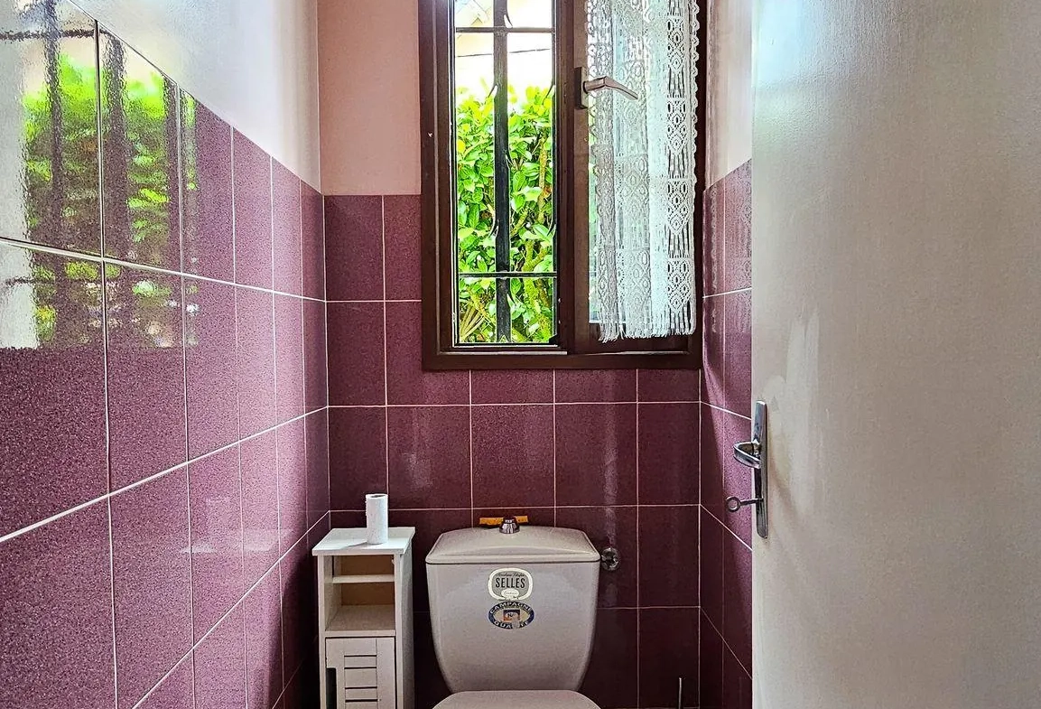 Maison de plain-pied de 74 m² à Coarraze avec garage et terrain clos 