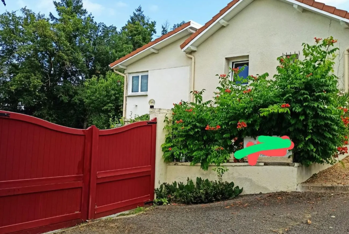 Maison à vendre à Mably avec jardin, 3 chambres et garage - 101 m² 