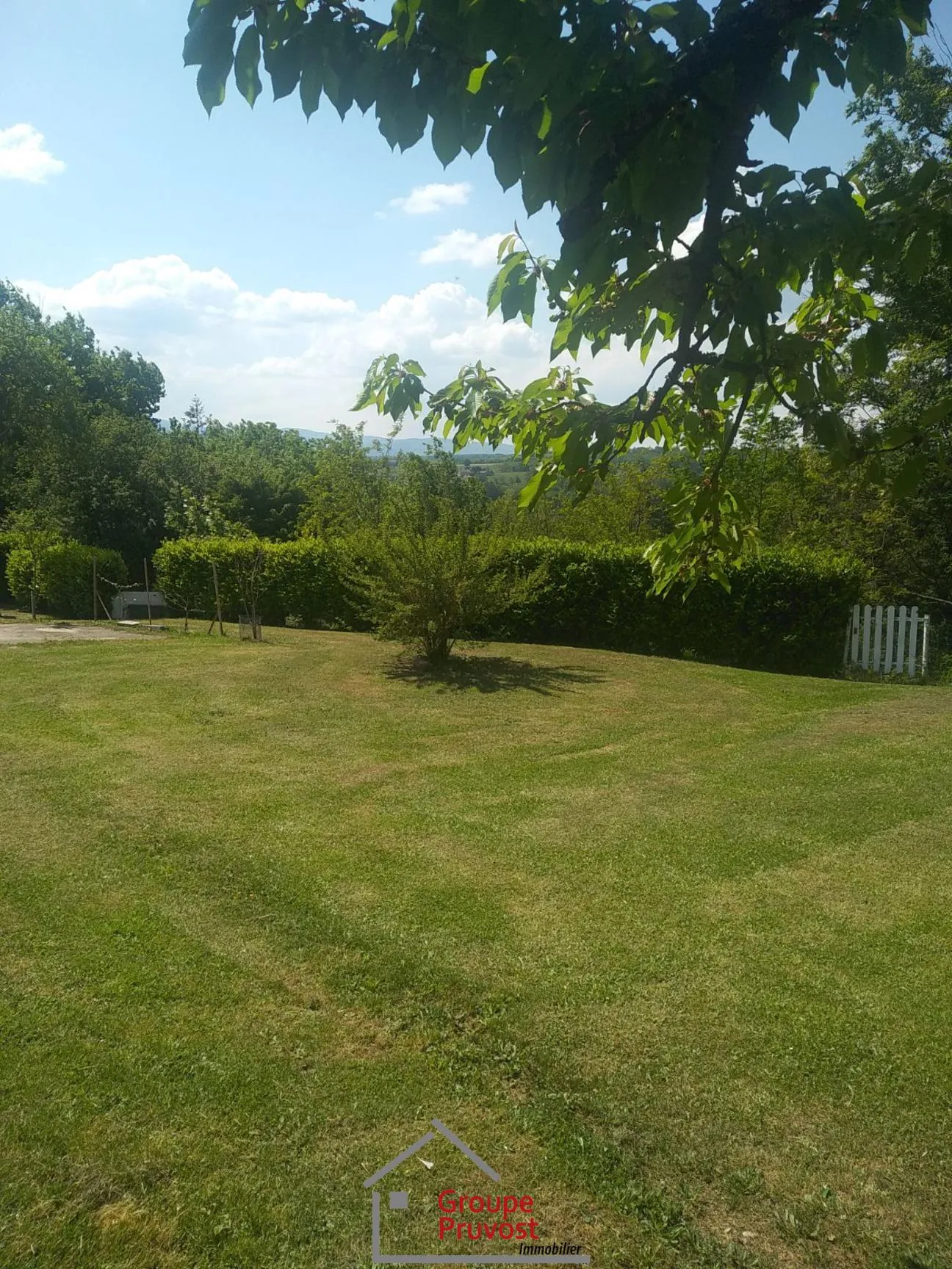 Maison à vendre à Mably avec jardin, 3 chambres et garage - 101 m² 