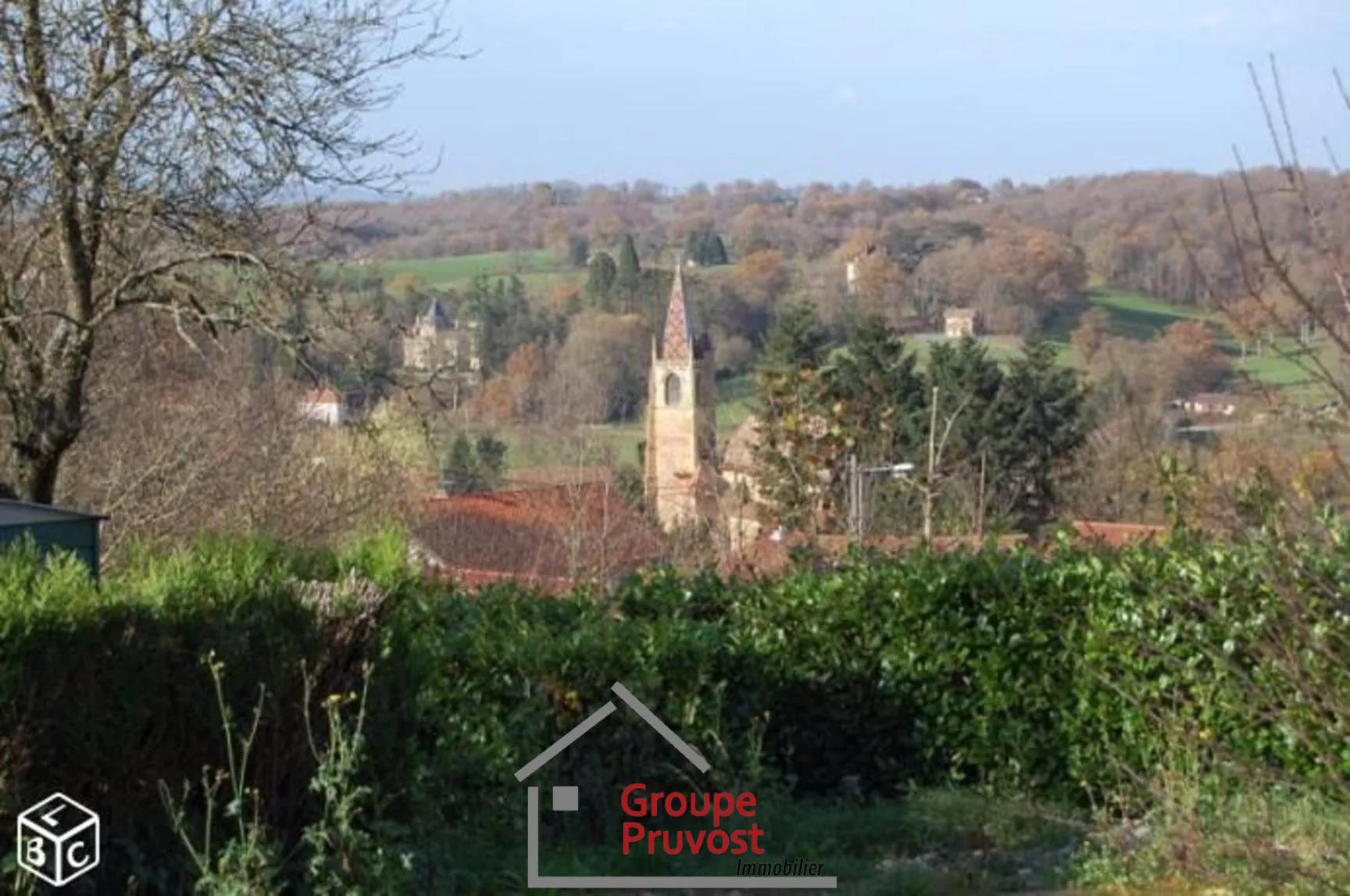 Maison à vendre à Mably avec jardin, 3 chambres et garage - 101 m² 