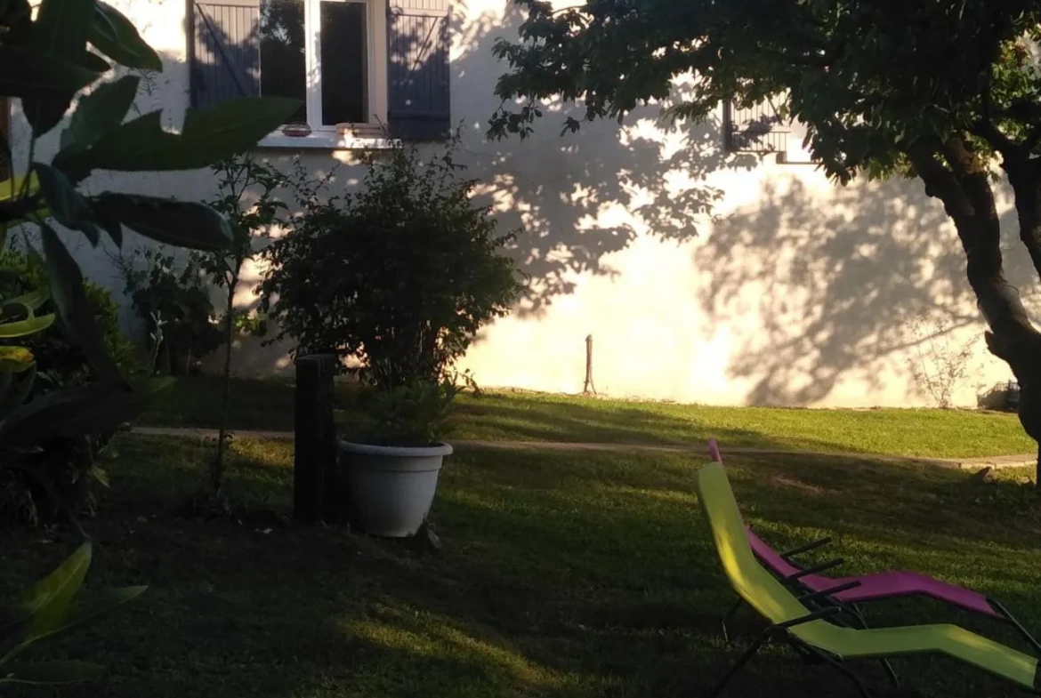 Maison à vendre à Mably avec jardin, 3 chambres et garage - 101 m² 