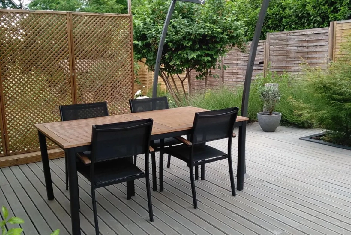 Maison à vendre à Mably avec jardin, 3 chambres et garage - 101 m² 