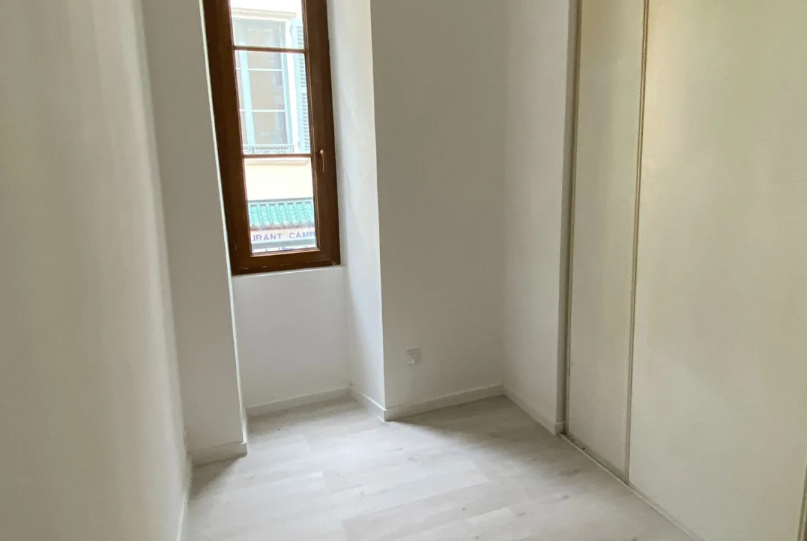 Appartement T2 bis à Pau au cœur du quartier touristique – Investissement idéal 