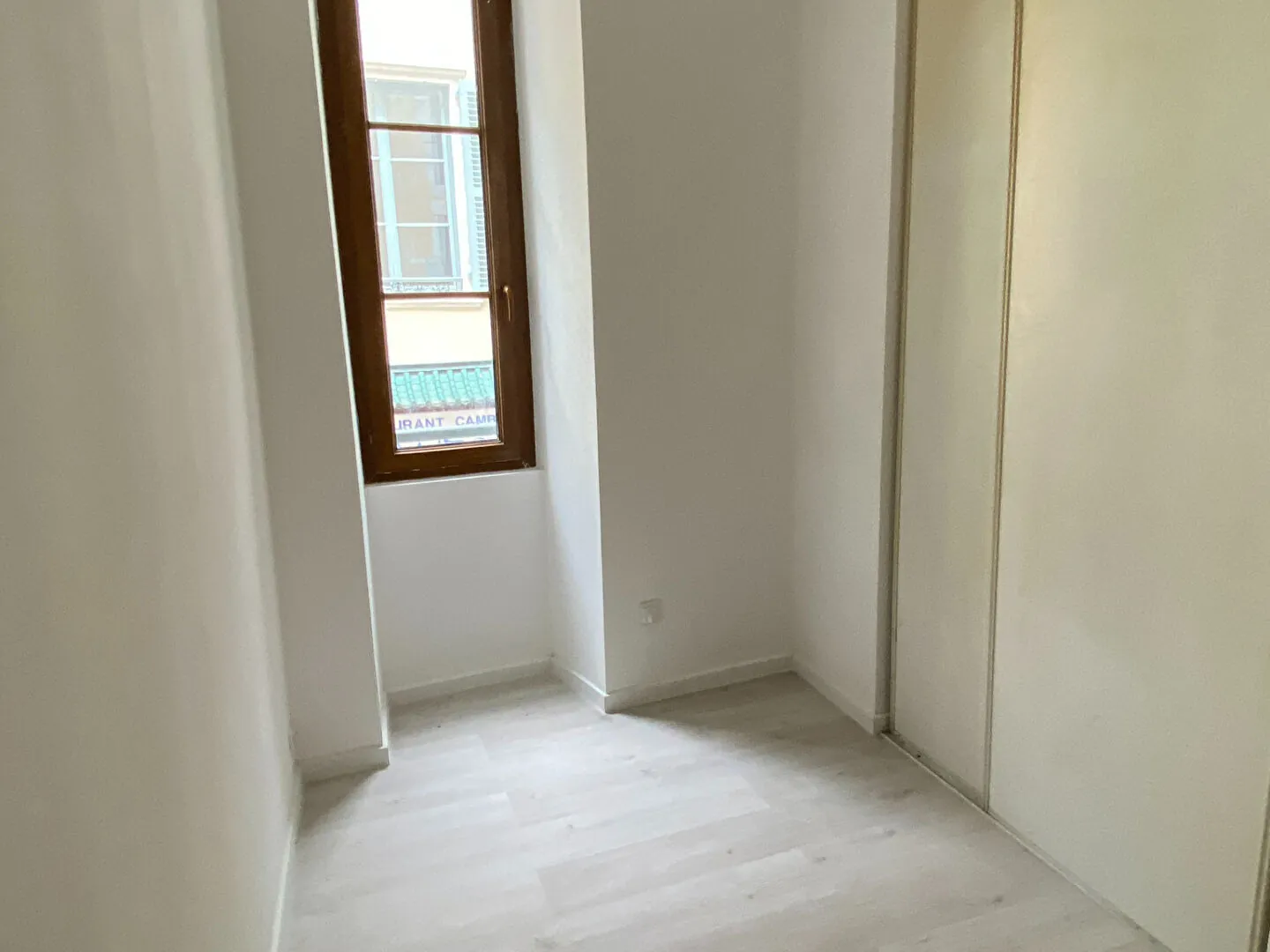 Appartement T2 bis à Pau au cœur du quartier touristique – Investissement idéal 