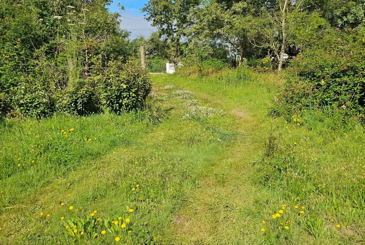 Terrain à vendre à La Plaine sur Mer avec eau et électricité au pied 