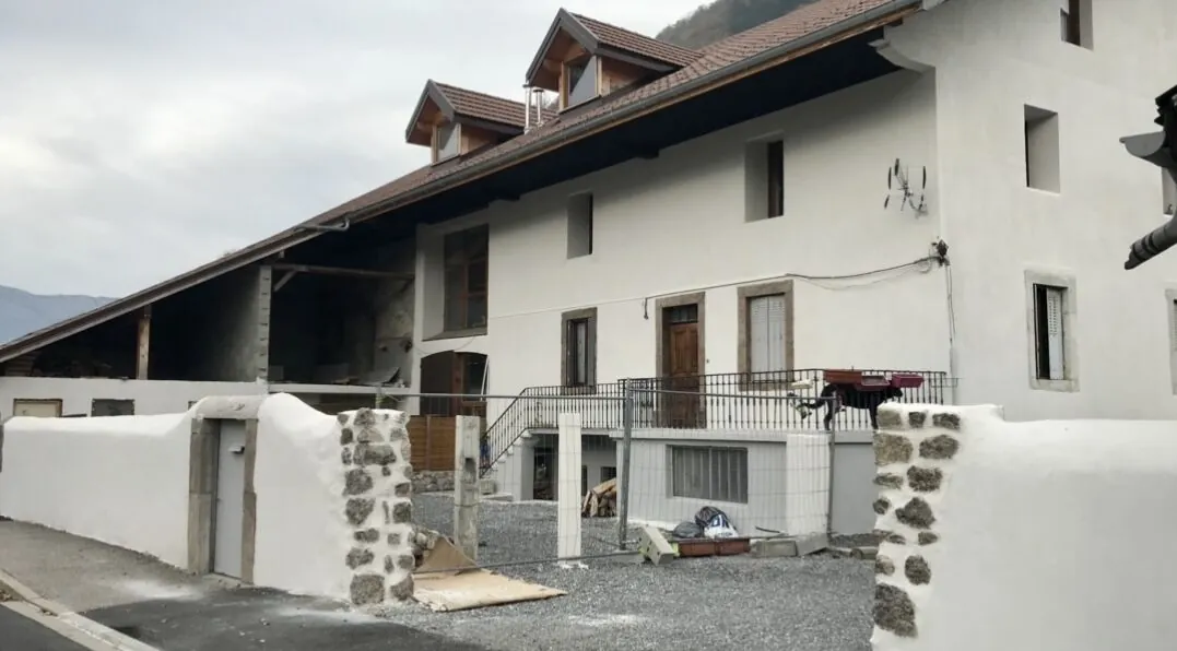 Appartement à FAVERGES pour investissement locatif avec parking privé 