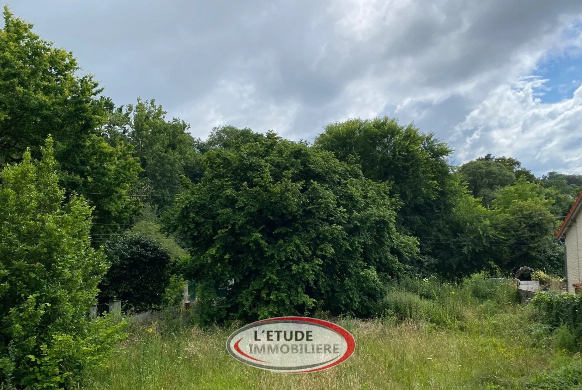 Terrain constructible de 447 m² avec vue sur la vallée à Pont du Cens 