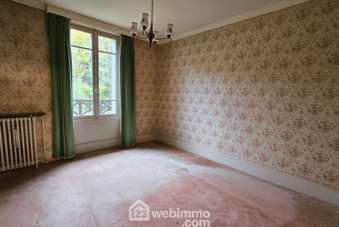 Magnifique maison bourgeoise de 164 m² avec dépendance et garage à Le Malesherbois 