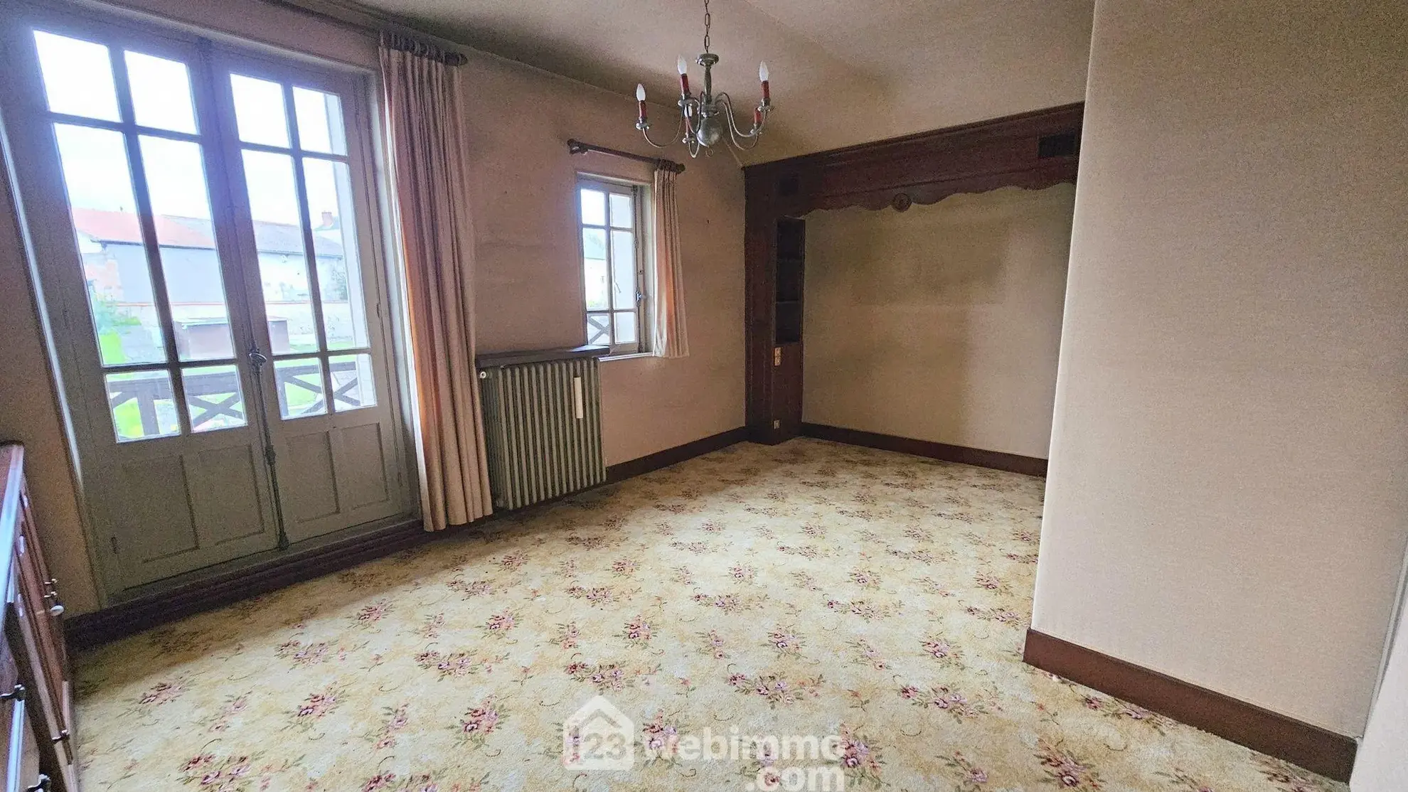 Magnifique maison bourgeoise de 164 m² avec dépendance et garage à Le Malesherbois 