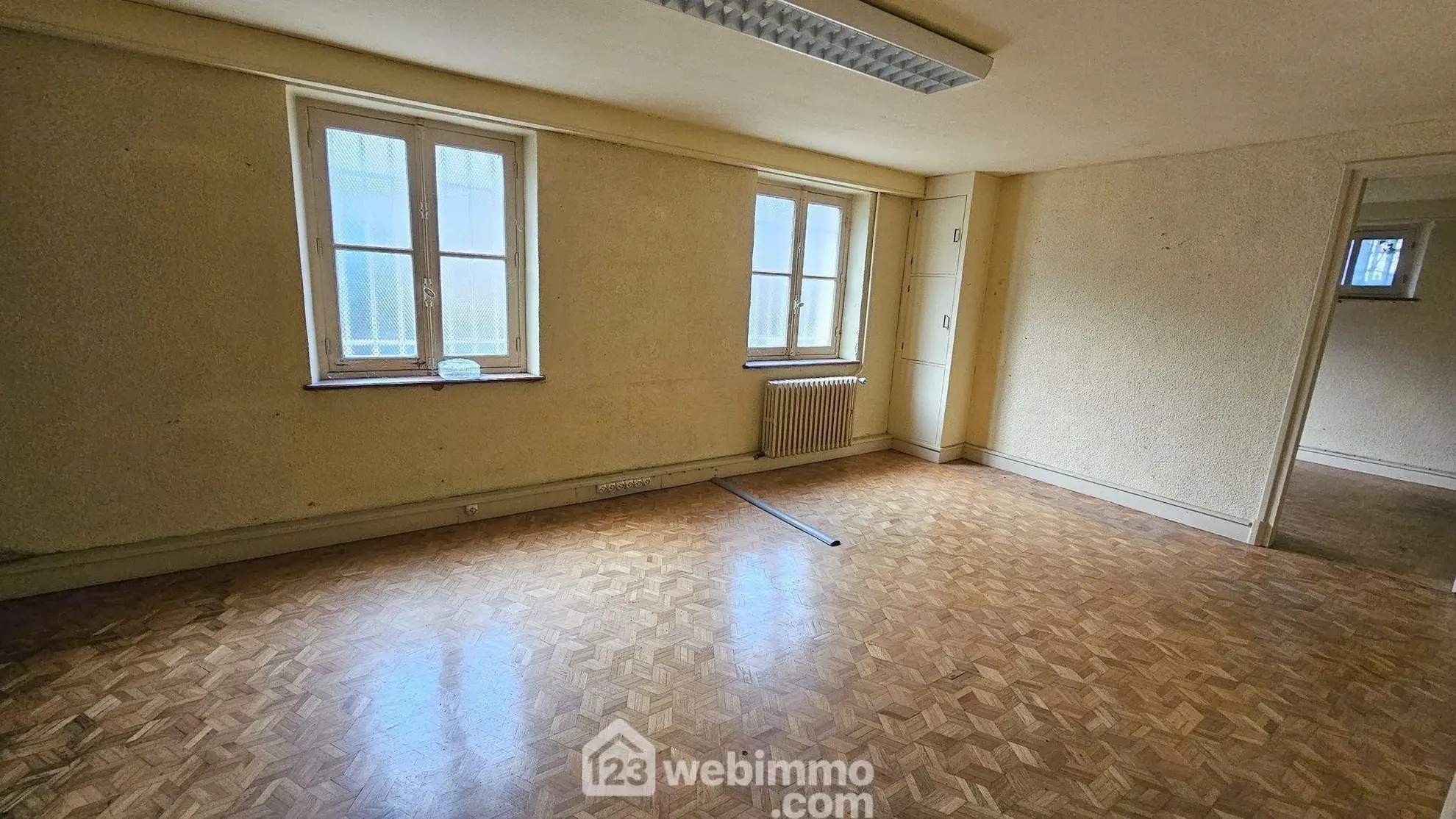 Magnifique maison bourgeoise de 164 m² avec dépendance et garage à Le Malesherbois 
