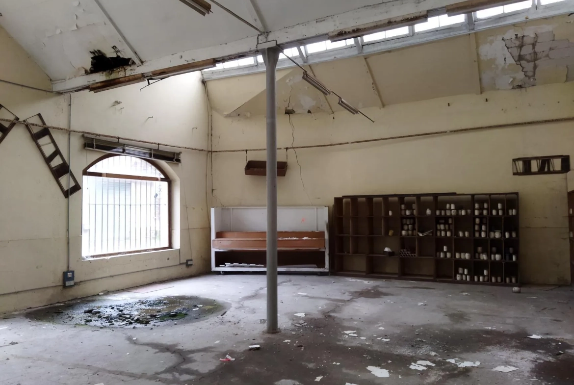 Ancien tissage à Lepuix de 689 m² avec fort potentiel à vendre 
