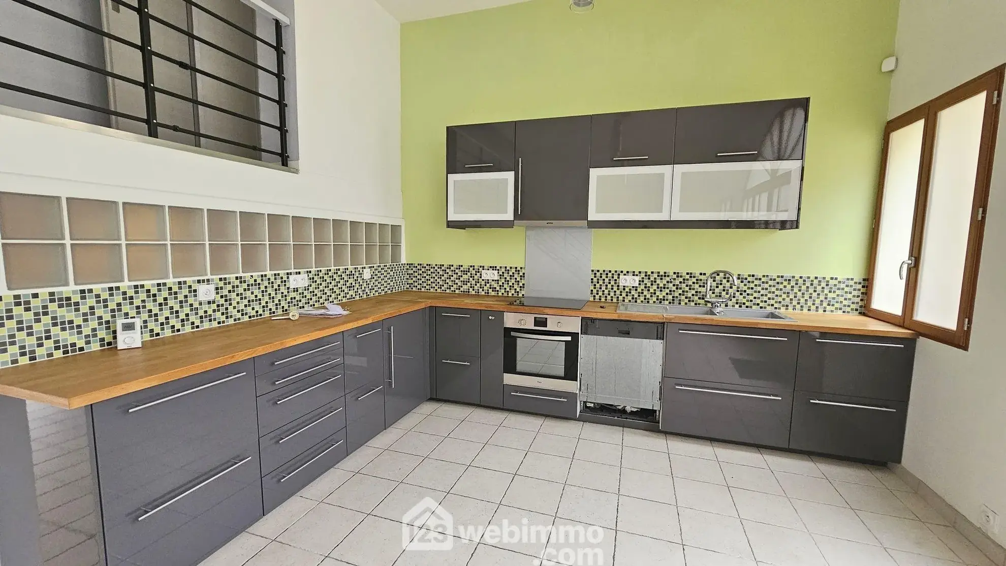 Appartement spacieux de 122 m² avec jardin à Fontainebleau près de la gare 