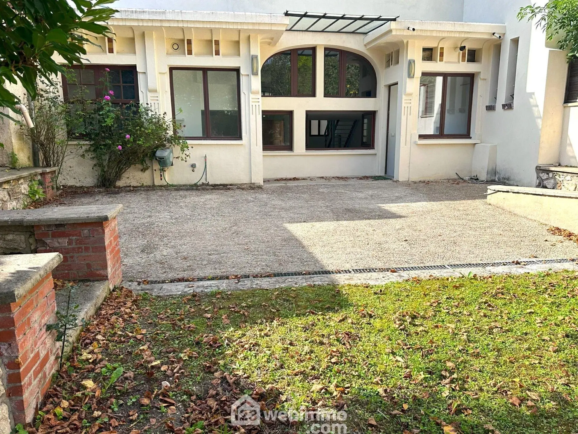 Appartement spacieux de 122 m² avec jardin à Fontainebleau près de la gare 