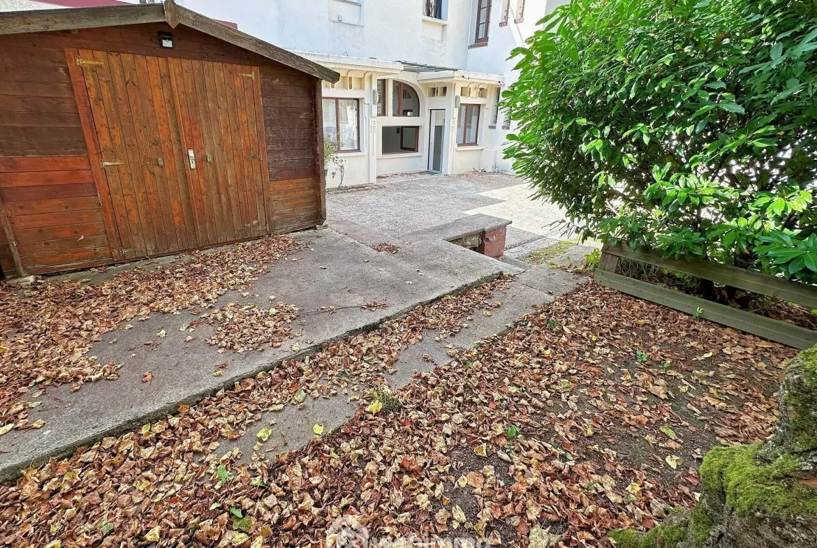 Appartement spacieux de 122 m² avec jardin à Fontainebleau près de la gare 