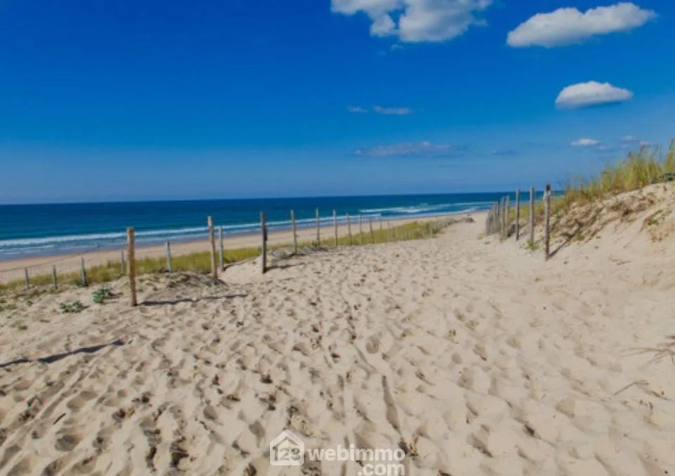 Studio de 23 m² avec vue mer à Lacanau, proximité plage et parking privé 