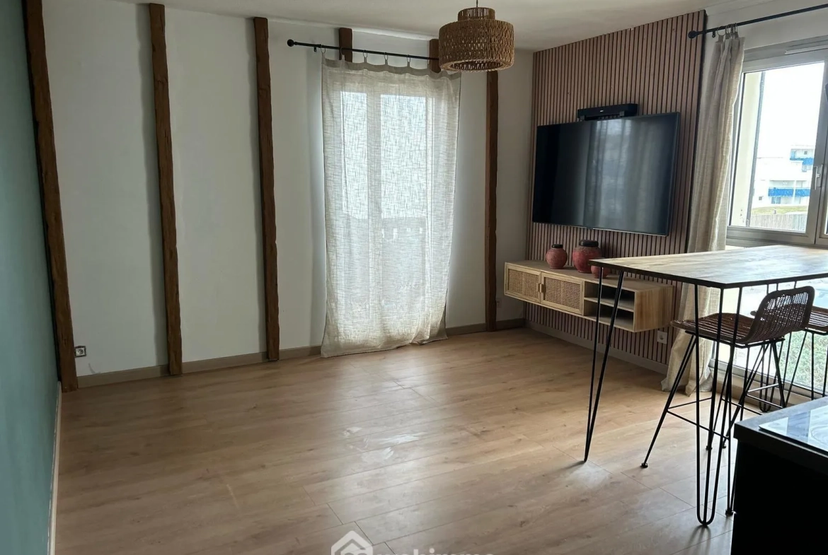 Studio de 23 m² avec vue mer à Lacanau, proximité plage et parking privé 