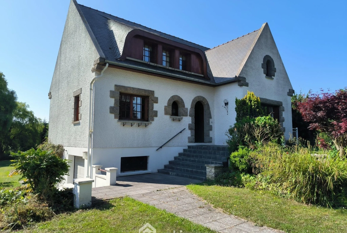 Belle maison normande avec parc, étang et sous-sol complet à Pargny-Filain 