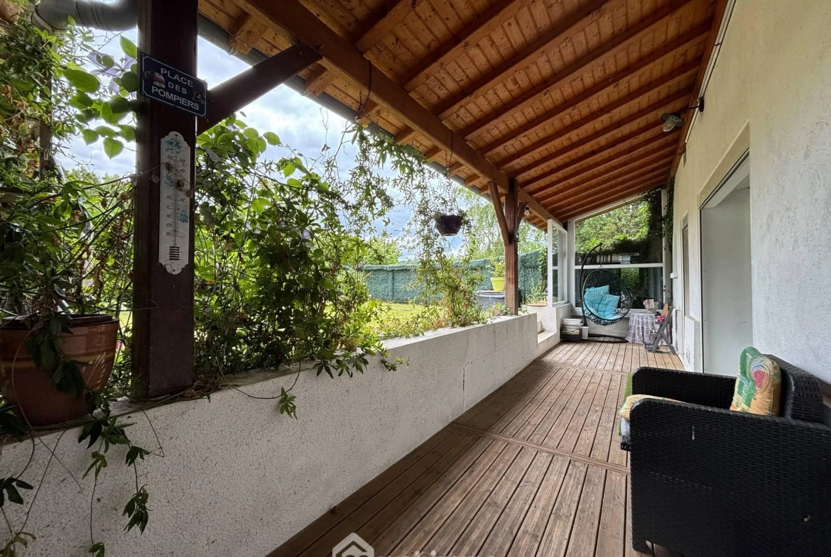 Maison de campagne de 148 m² avec 4 chambres à Dangé-Saint-Romain 