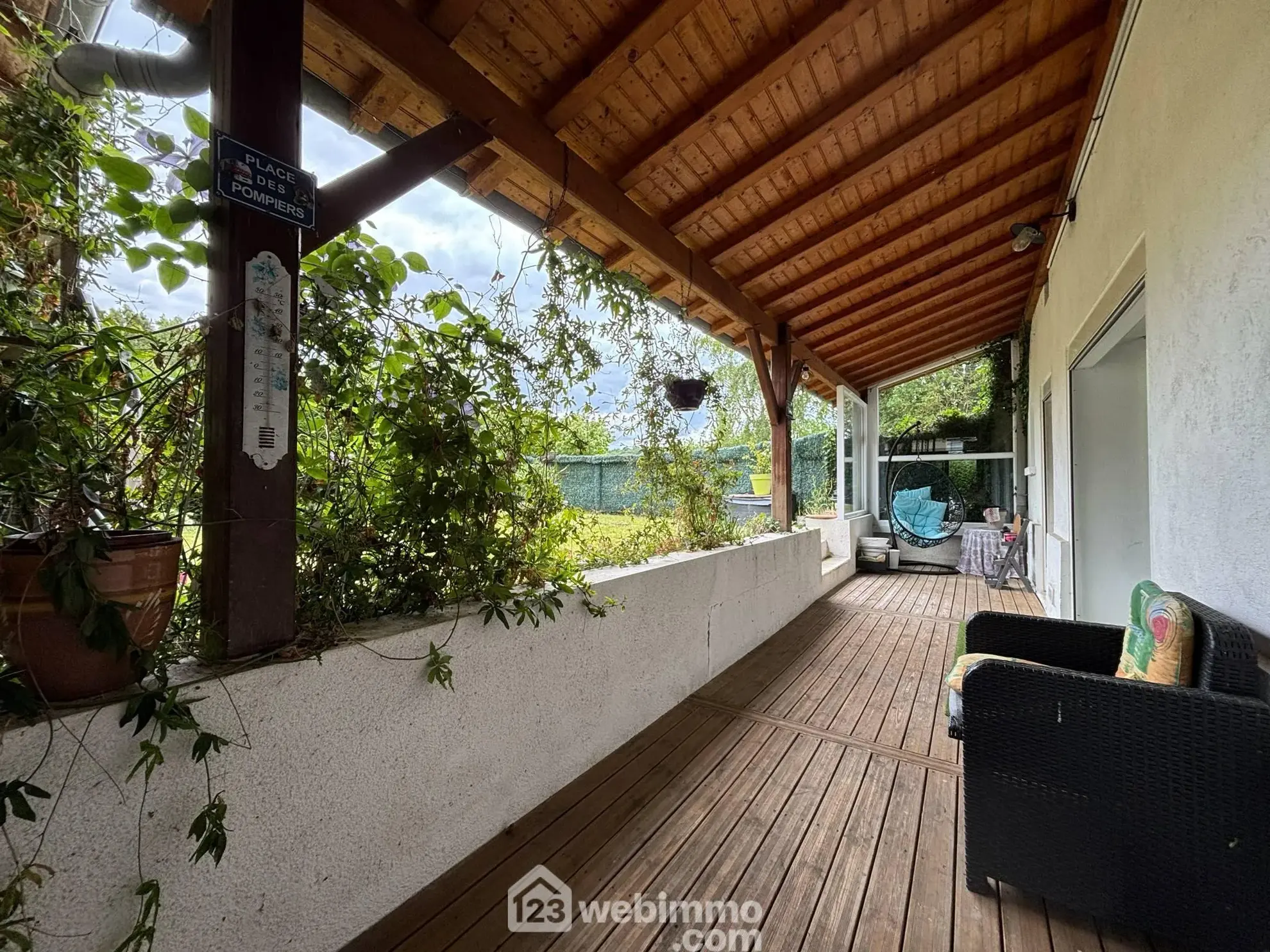 Maison de campagne de 148 m² avec 4 chambres à Dangé-Saint-Romain 