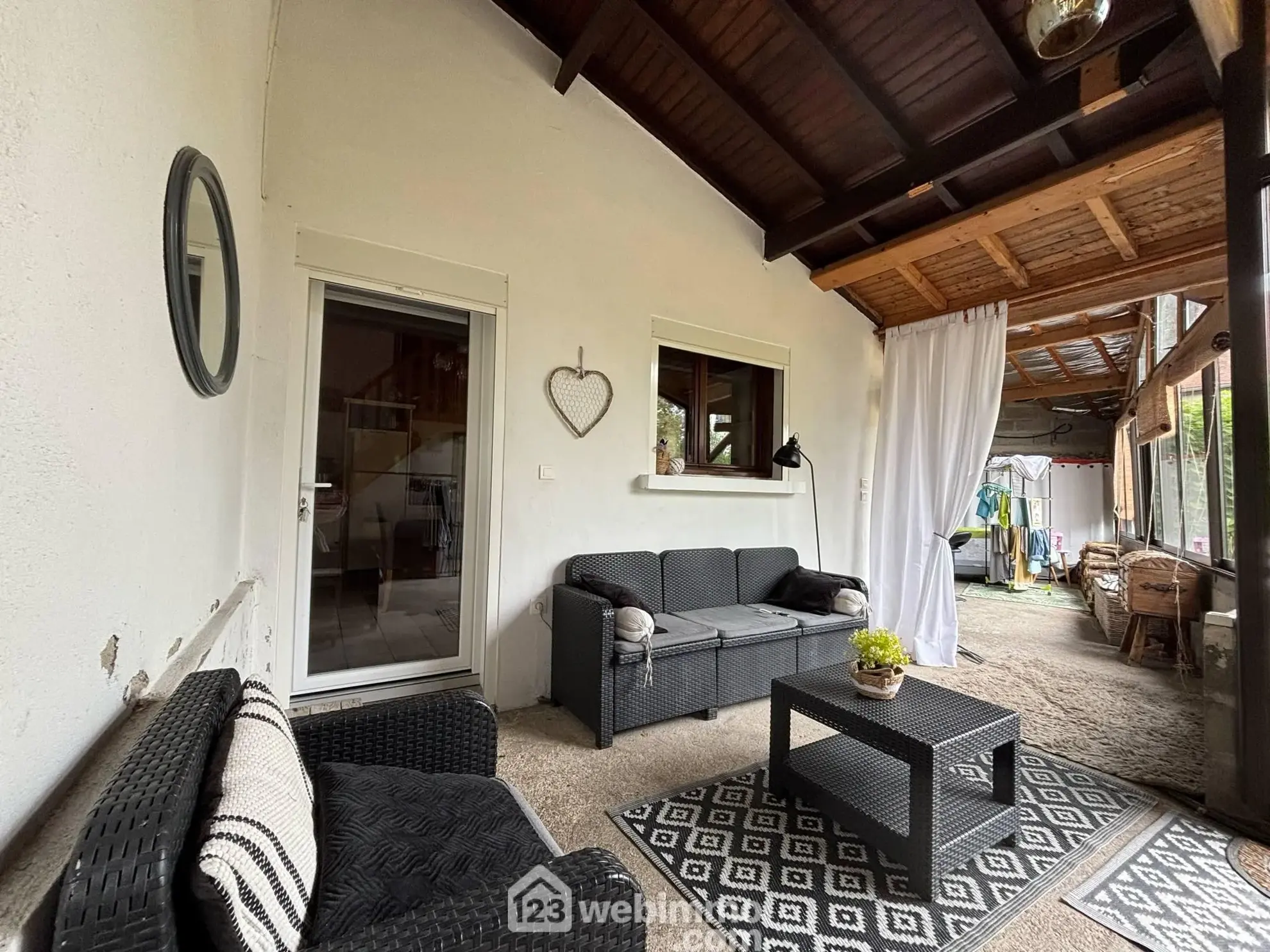 Maison de campagne de 148 m² avec 4 chambres à Dangé-Saint-Romain 