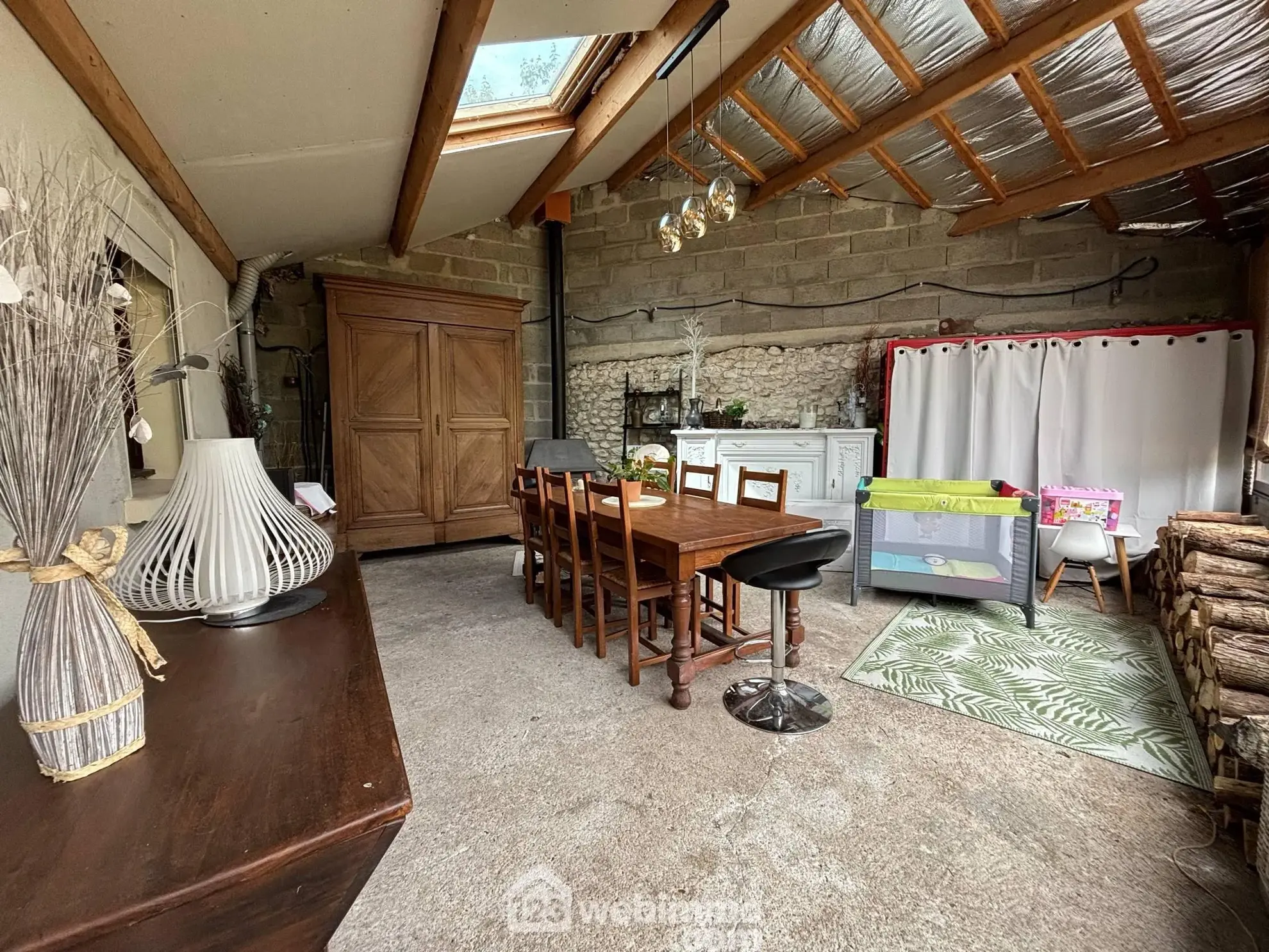 Maison de campagne de 148 m² avec 4 chambres à Dangé-Saint-Romain 
