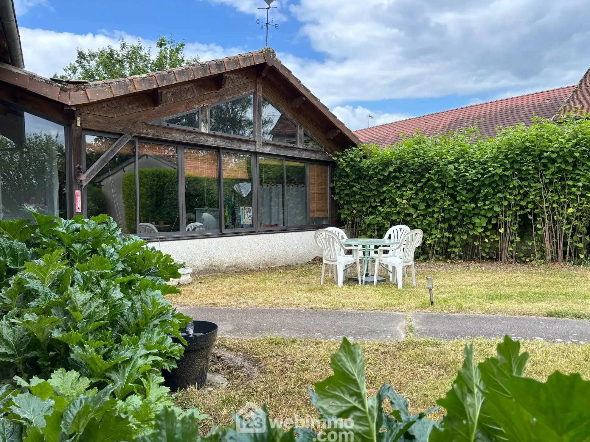 Maison de campagne de 148 m² avec 4 chambres à Dangé-Saint-Romain 