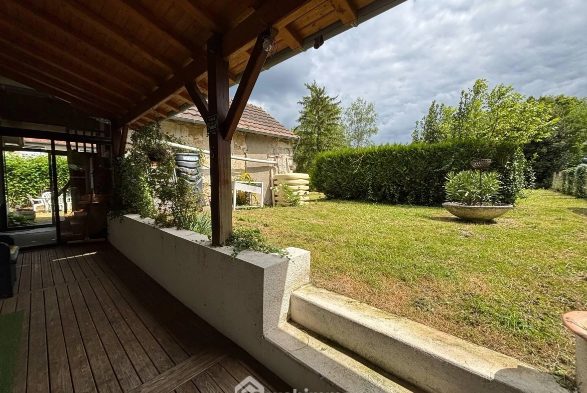 Maison de campagne de 148 m² avec 4 chambres à Dangé-Saint-Romain 