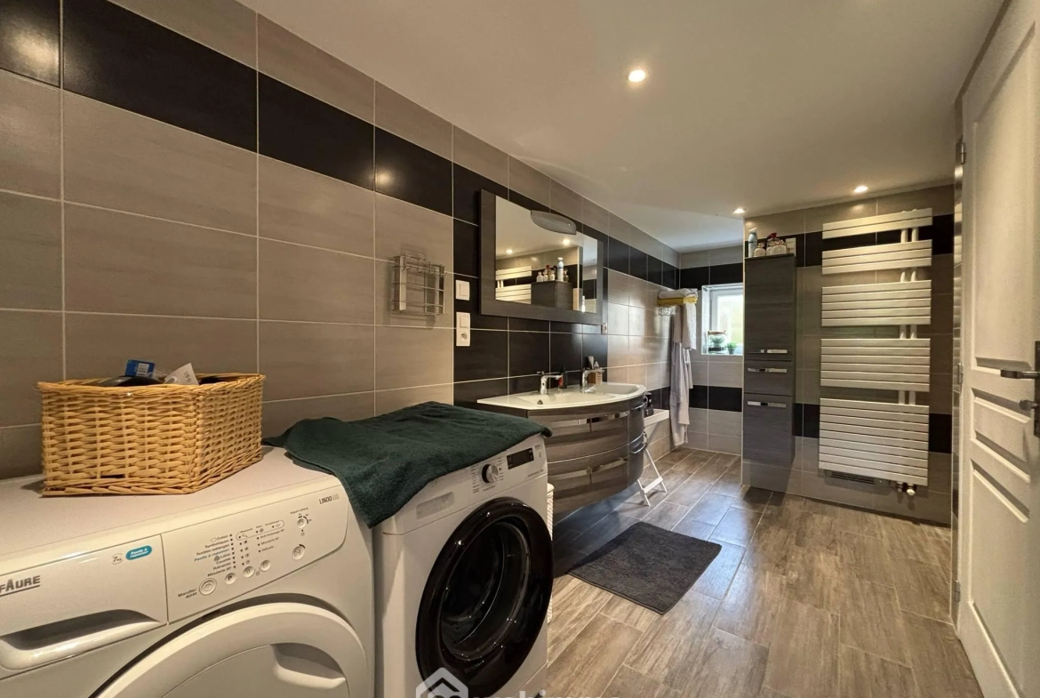 Maison de campagne de 148 m² avec 4 chambres à Dangé-Saint-Romain 