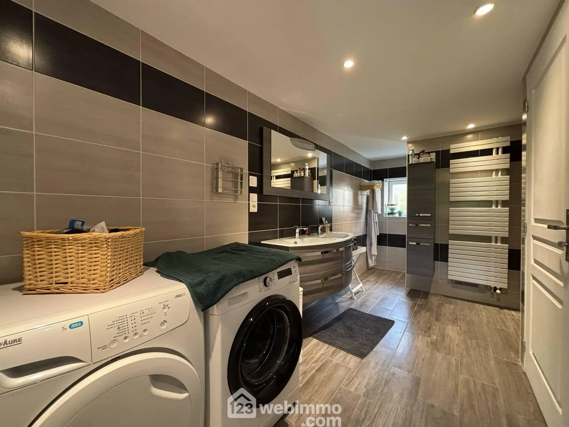 Maison de campagne de 148 m² avec 4 chambres à Dangé-Saint-Romain 