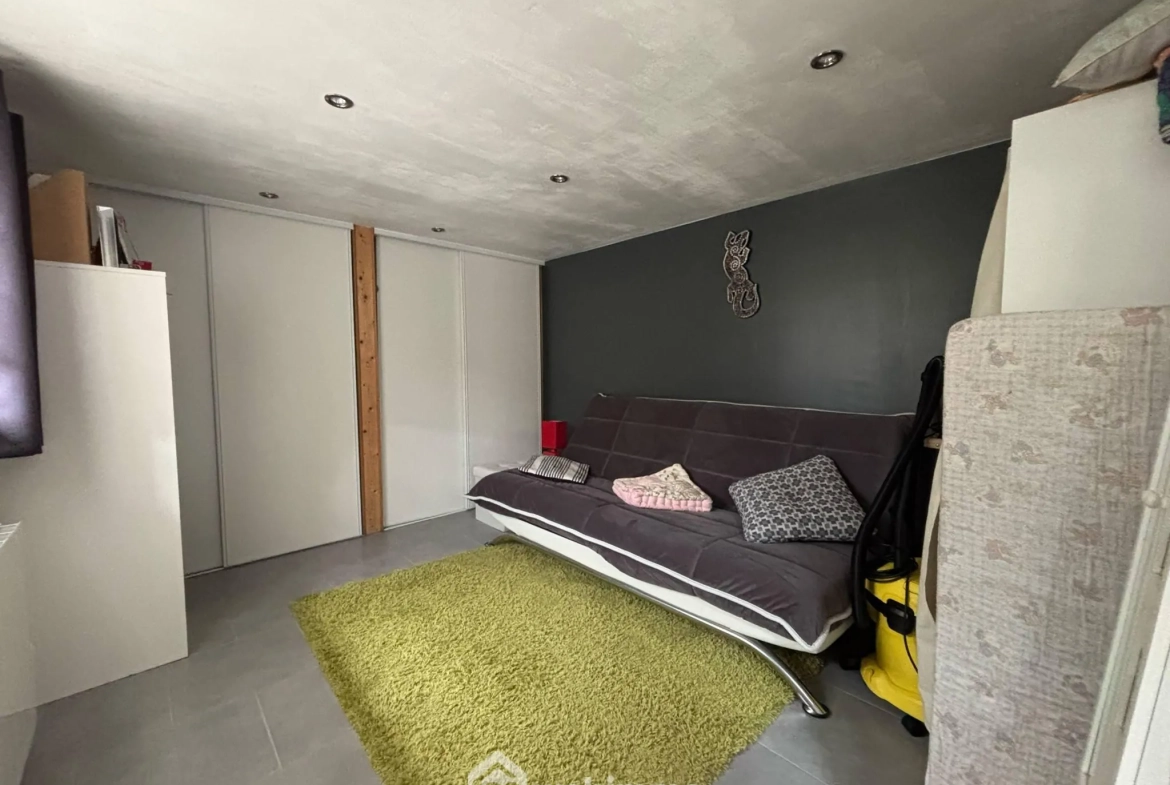 Maison de campagne de 148 m² avec 4 chambres à Dangé-Saint-Romain 