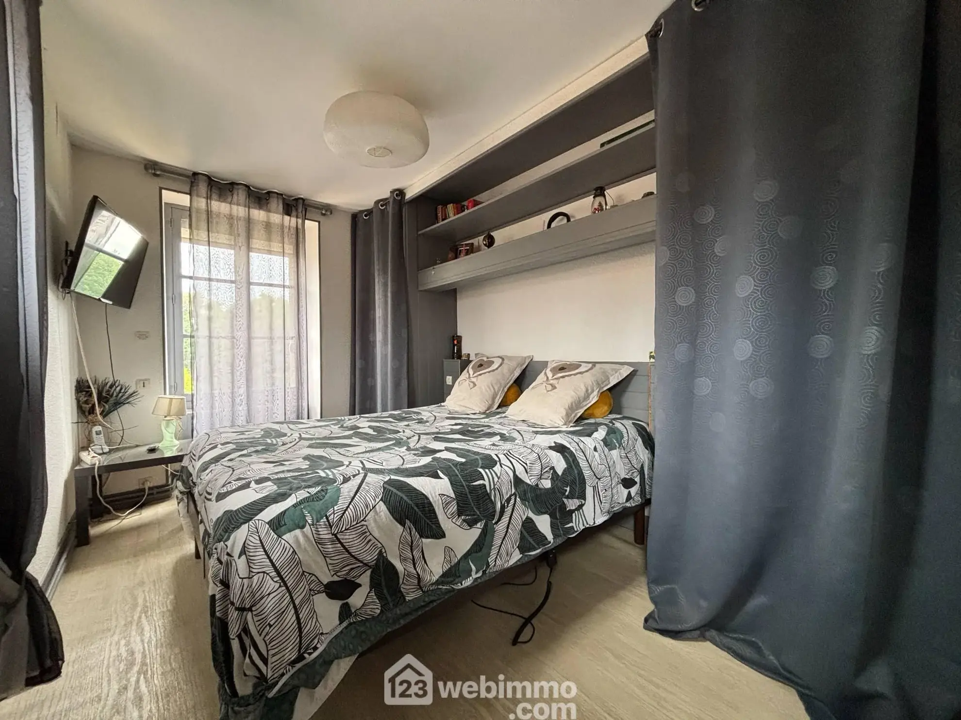Maison de campagne de 148 m² avec 4 chambres à Dangé-Saint-Romain 