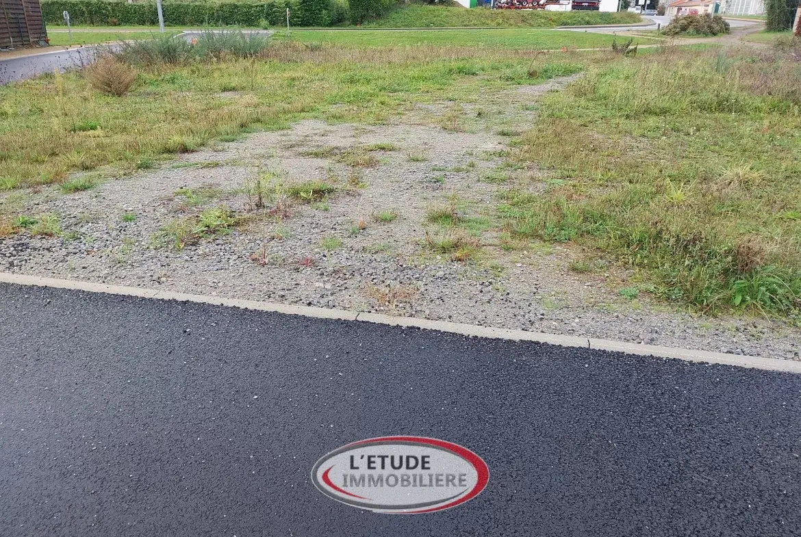 Terrain constructible de 309 m² en plein centre de Sainte-Pazanne 