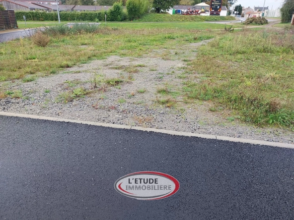 Terrain constructible de 309 m² en plein centre de Sainte-Pazanne