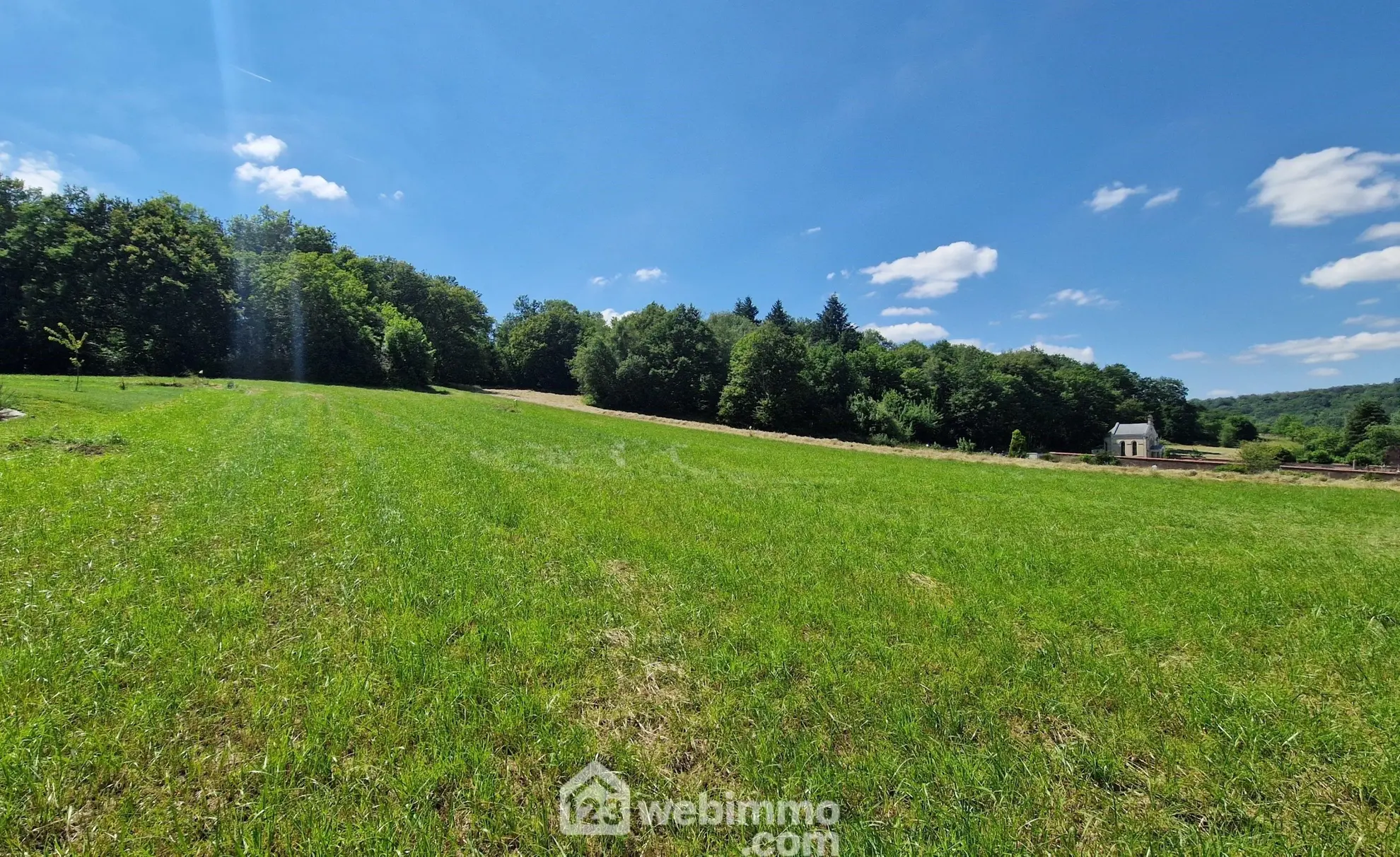 Terrain à bâtir de 1021 m² à Mons-en-Laonnois avec toutes commodités 