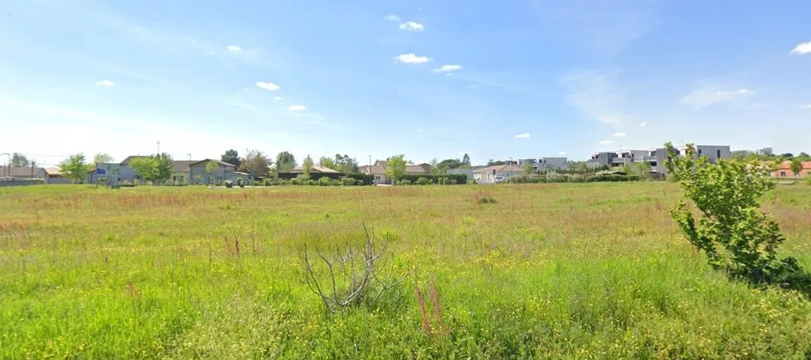 Maison moderne de 84 m² avec garage à Sainte-Bazeille - Parfait pour votre famille 