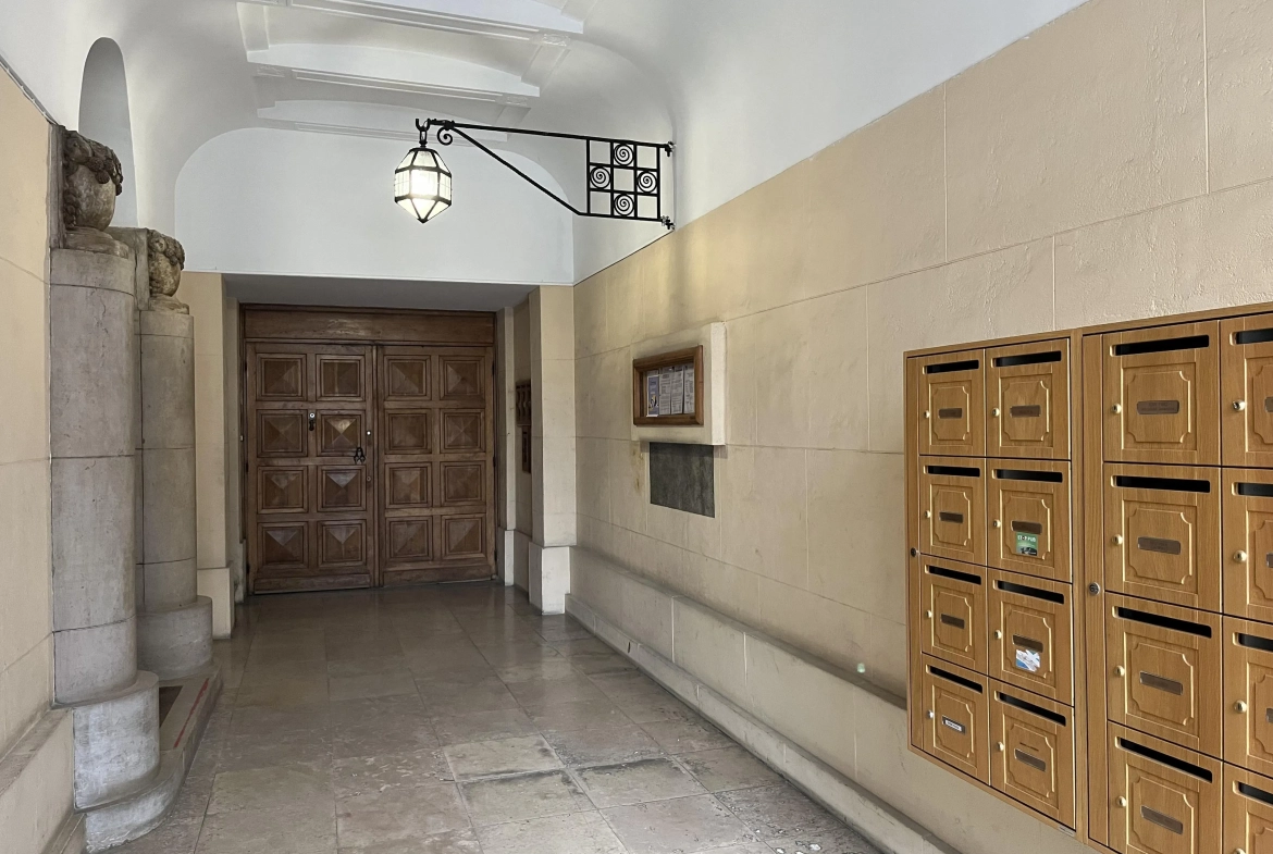 Appartement T2 à vendre dans le quartier des Musiciens à Nice – 44 m² 