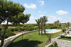 Appartements modernes de golf à vendre à Pilar de la Horadada avec jardin privé et solarium 