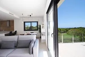 Appartements modernes de golf à vendre à Pilar de la Horadada avec jardin privé et solarium 