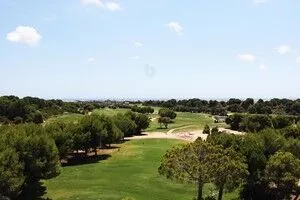Appartements modernes de golf à vendre à Pilar de la Horadada avec jardin privé et solarium 